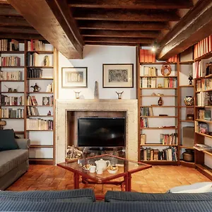 https://domus-quiritum-elite-charming-downtown-apartment.it-romehotels.com